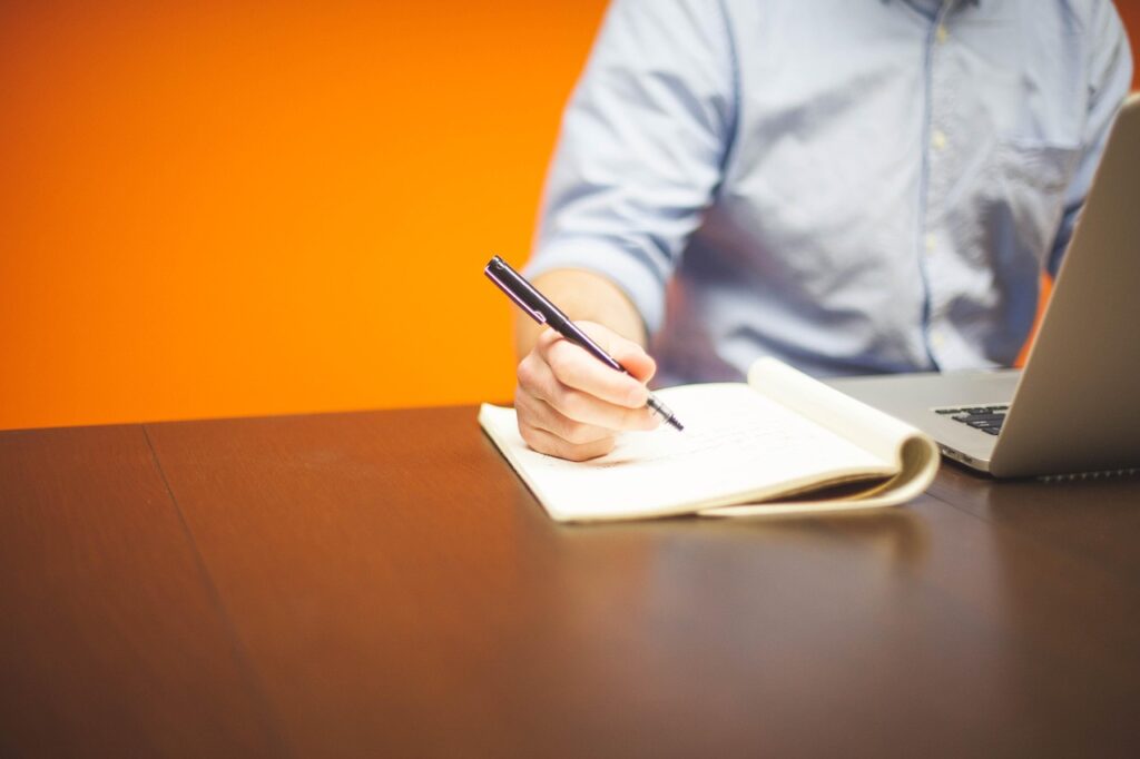 ブラック企業から脱出して自分らしく働くための転職方法は？